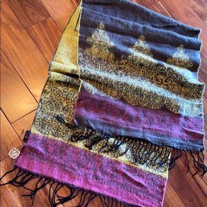 NWT. Coco & Carmen Ombré Scarf/Wrap